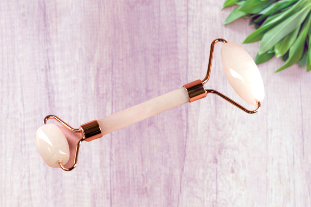 GENUIN ROSE QUATZ DEVICE HAND ROLLER EYE STONE